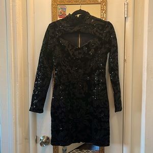 Venus✨Black velvet sequin short dress✨